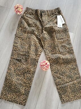 stradivarius Brown Leopard-Print Cargo Pants